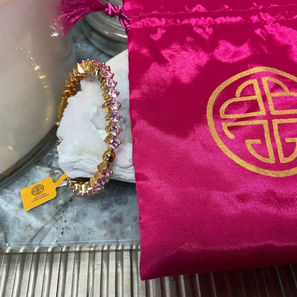 BuDhagirl ETOILE BANGLE - LIGHT PINK CRYSTAL & GWP - Picture 3 of 6